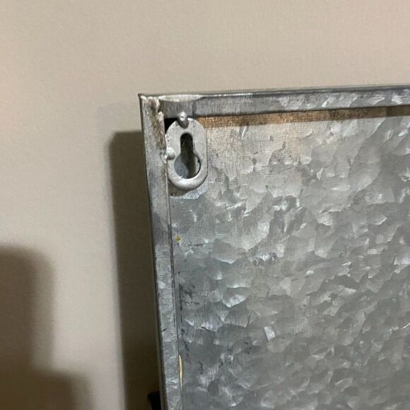 Tin Hanging‎ Basket Decor - Picture 5 of 5